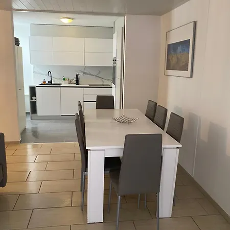 Apartamento Centre 2-8 P., View And Chillon Castle